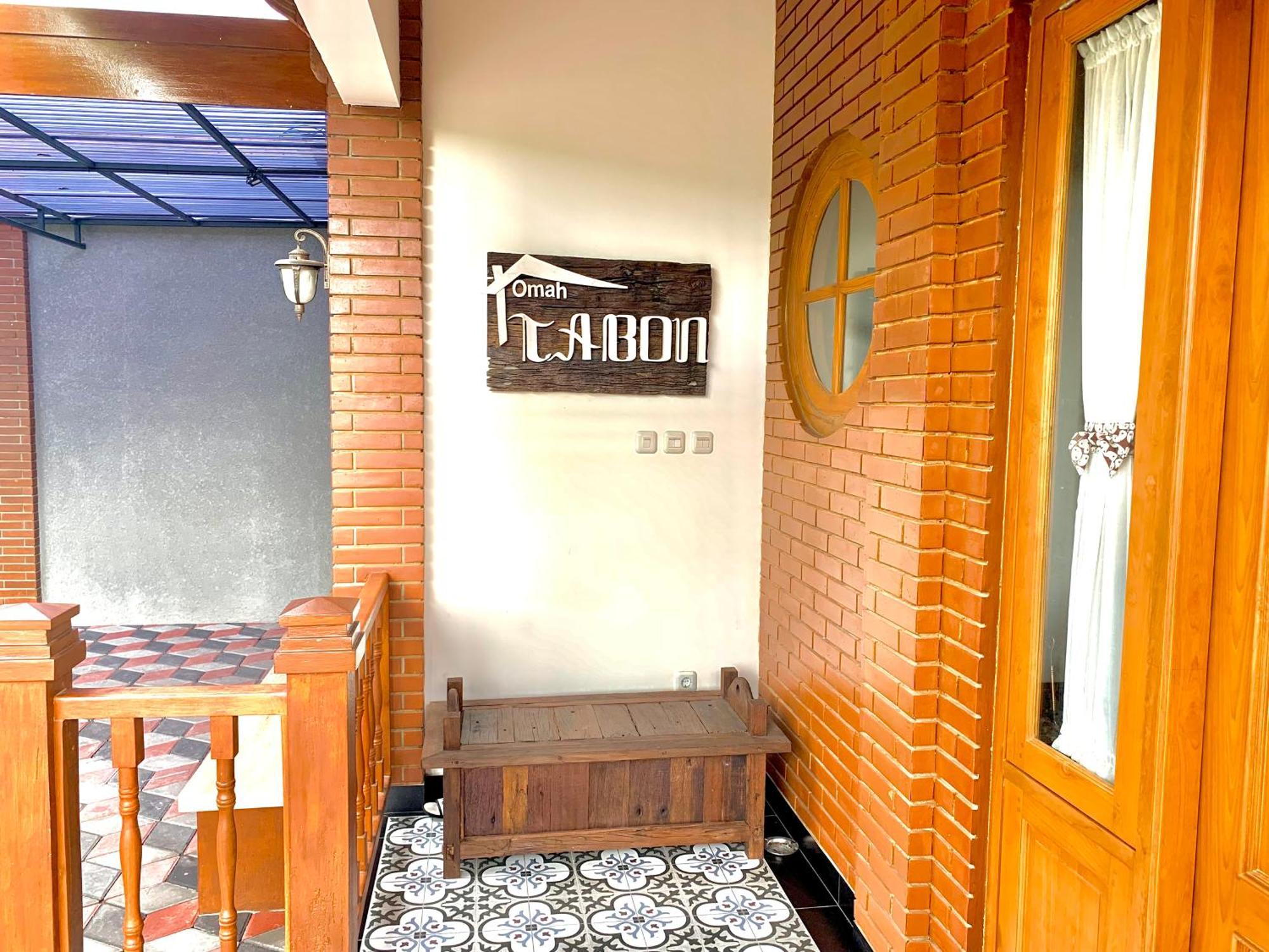 Omah Tabon Jogja - Close To Malioboro Yogyakarta Exterior photo